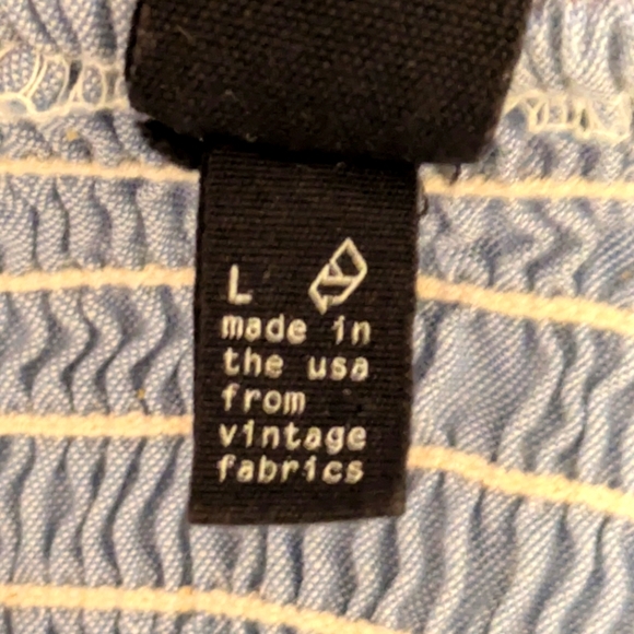 3/$30 EUC Urban Renewal L Reworked Vintage Fabric Zip Front Sleeveless Dress - Picture 8 of 8